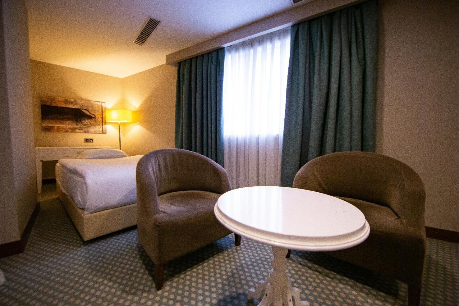 Hotel Nevali